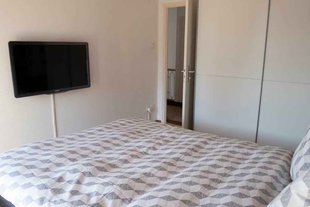 Locarno, Casa Pioda - Nahe Zentrum, Mit Balkon Und Parkplatz Extérieur photo