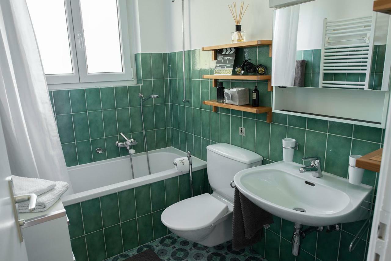 Locarno, Casa Pioda - Nahe Zentrum, Mit Balkon Und Parkplatz Extérieur photo