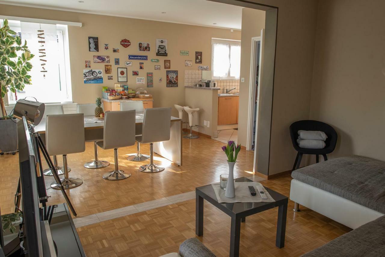 Locarno, Casa Pioda - Nahe Zentrum, Mit Balkon Und Parkplatz Extérieur photo